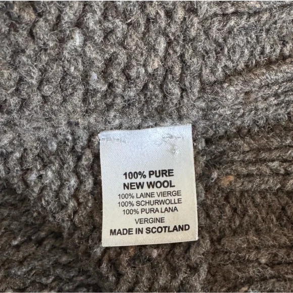 Siskin Mama Owl wool Donegal Coast cardigan sweater - Picture 6 of 7